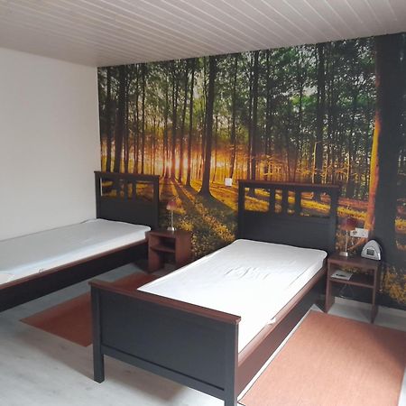 Ferienwohnung Im Theaterhof Greussenheim 外观 照片